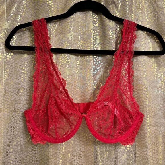 Urban Outfitters Out From Under Red Lace Underwire Budapest Love Bra 34C - Picture 1 of 8